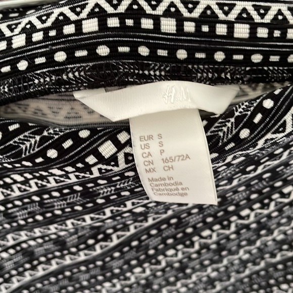 H&M Mini skirt size Small - Picture 4 of 4